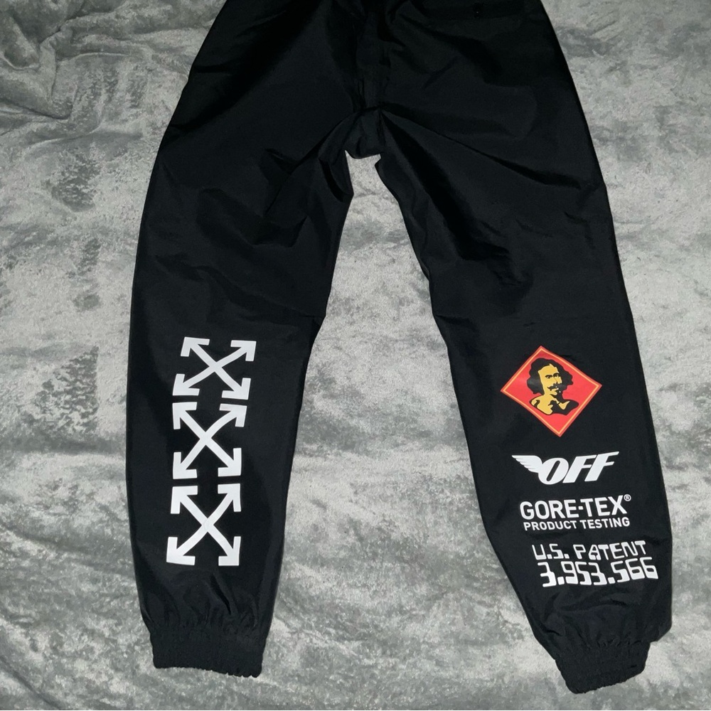 Off White Gortex Joggers Size Large - image 6